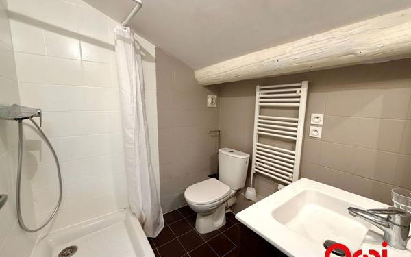 Appartement à vendre    3 pièces • 55,26 m2 Marseille 2