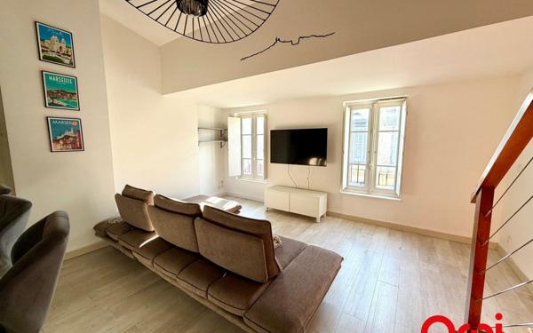 Appartement à vendre    3 pièces • 55,26 m2 Marseille 2