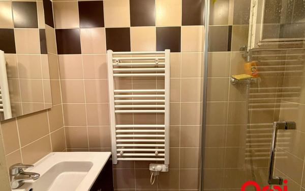 Appartement à vendre    3 pièces • 55,26 m2 Marseille 2