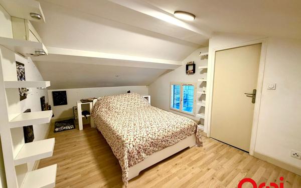 Appartement à vendre    3 pièces • 55,26 m2 Marseille 2