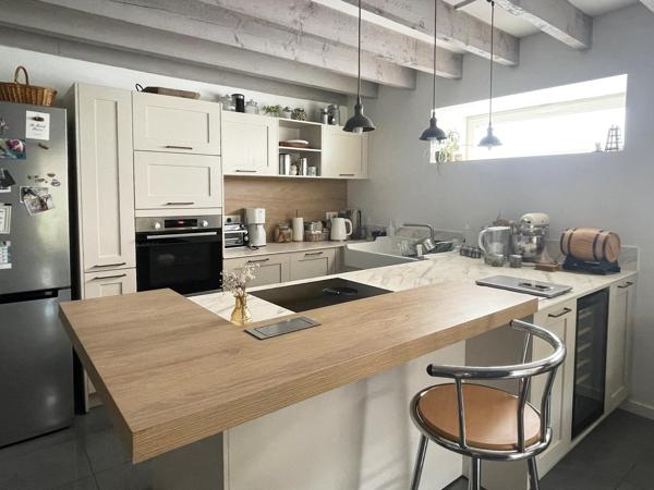 Qartier  Petit Port / Transvaal - Maison rénovée 3 chambres – jardin, terrasse Sud-Ouest, jacuzzi – env. 112 m² utiles