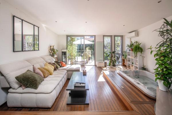 Qartier  Petit Port / Transvaal - Maison rénovée 3 chambres – jardin, terrasse Sud-Ouest, jacuzzi – env. 112 m² utiles