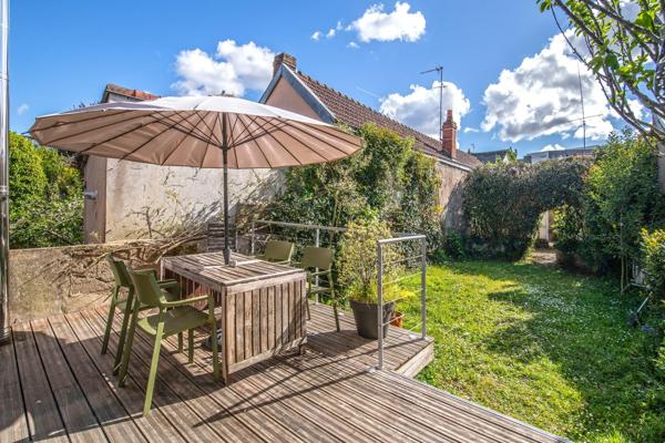 Qartier  Petit Port / Transvaal - Maison rénovée 3 chambres – jardin, terrasse Sud-Ouest, jacuzzi – env. 112 m² utiles