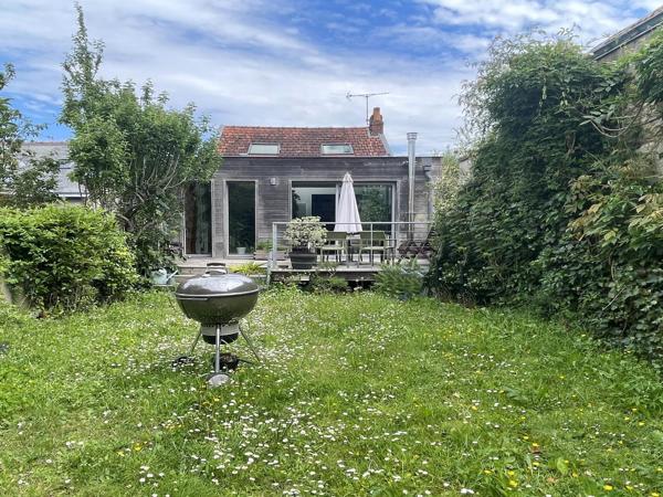Qartier  Petit Port / Transvaal - Maison rénovée 3 chambres – jardin, terrasse Sud-Ouest, jacuzzi – env. 112 m² utiles