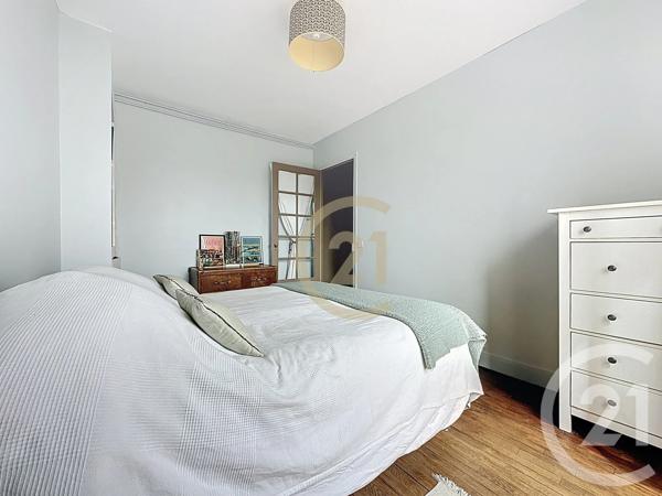Appartement T4 à vendre  4 pièces - 90,11 m 2   VERSAILLES  - 78