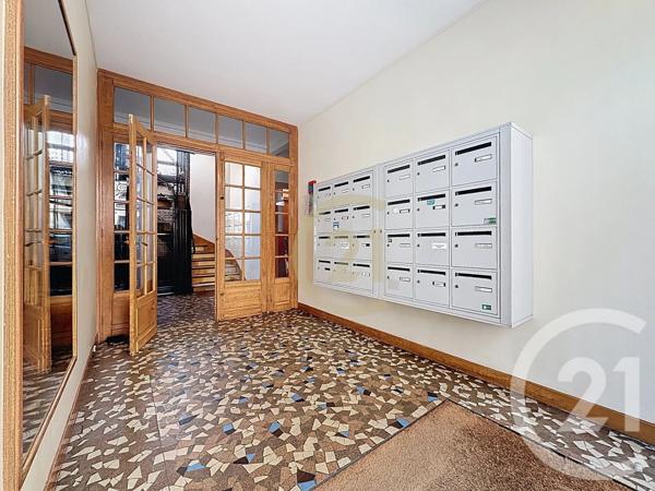 Appartement T4 à vendre  4 pièces - 90,11 m 2   VERSAILLES  - 78