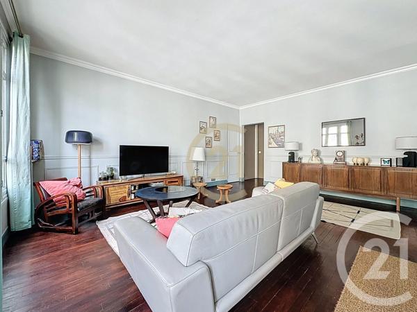 Appartement T4 à vendre  4 pièces - 90,11 m 2   VERSAILLES  - 78