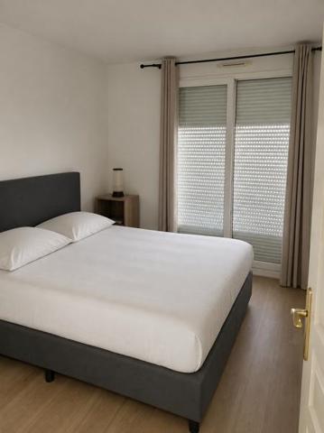 Appartement à louer 840 € CC Orléans 3 p 69 m² DPE C