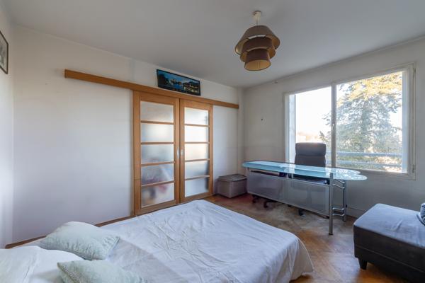 Appartement 5 pièces - 103 m² Exclusivité efficity