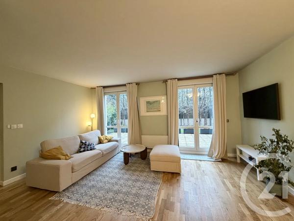 Appartement F3 à vendre  3 pièces - 123,77 m 2   MEUDON  - 92