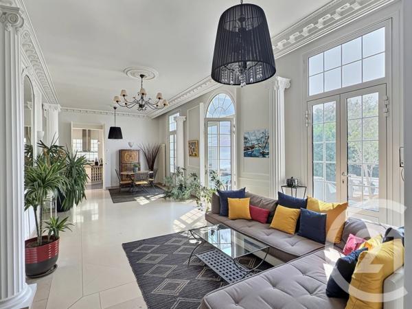 Appartement F3 à vendre  3 pièces - 123,77 m 2   MEUDON  - 92