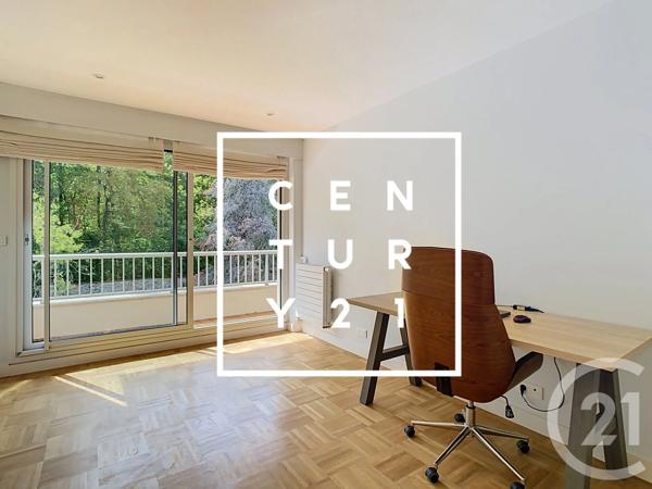 Appartement F3 à vendre  3 pièces - 123,77 m 2   MEUDON  - 92