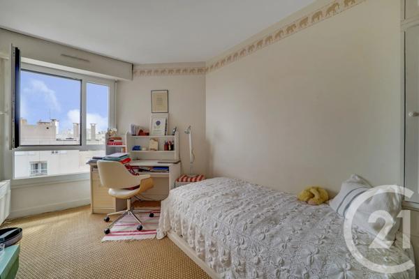 Appartement F4 à vendre  4 pièces - 98 m 2   VANVES  - 92