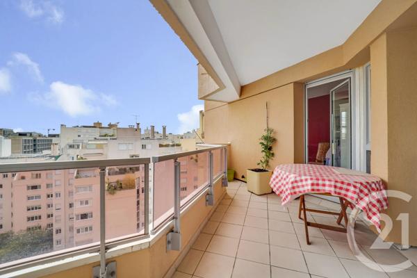 Appartement F4 à vendre  4 pièces - 98 m 2   VANVES  - 92