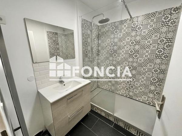 Location Appartement 2 pièces 55.89 m² - 449 CHEMIN DE WETTE FAYS Caluire 69300