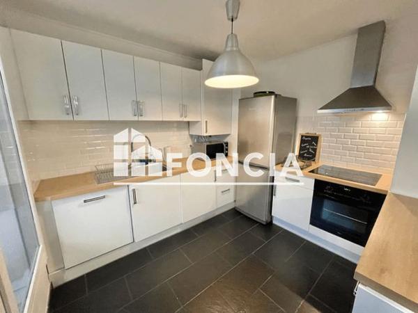 Location Appartement 2 pièces 55.89 m² - 449 CHEMIN DE WETTE FAYS Caluire 69300