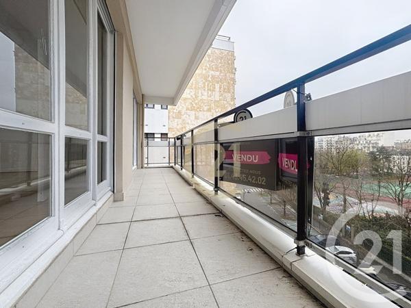 Appartement F2 à vendre  2 pièces - 54,77 m2 PARIS - 75020