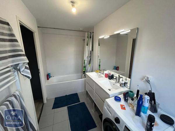 Maison à louer 4 pièces 78.84m² Amboise (37400)