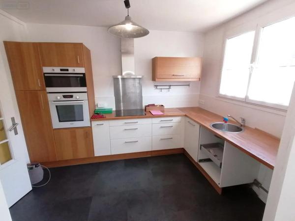 Location - Appartement Saint-Jacques-de-la-Lande 35136 4 pièces 68 m 2