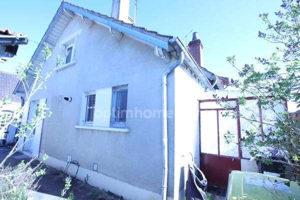 SALBRIS, proche centre ville dans rue calme, maison de deux chambres avec jardin et garage
