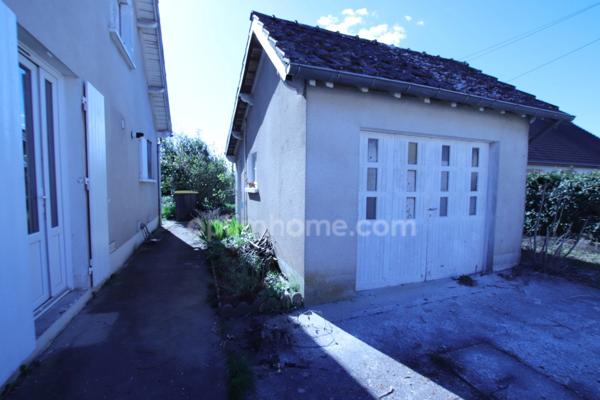 SALBRIS, proche centre ville dans rue calme, maison de deux chambres avec jardin et garage