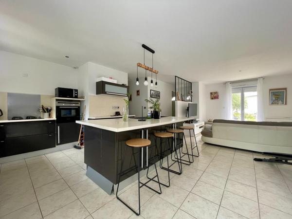 Maison à SAINT-LYS, 31470 - 6 pièces 124m²