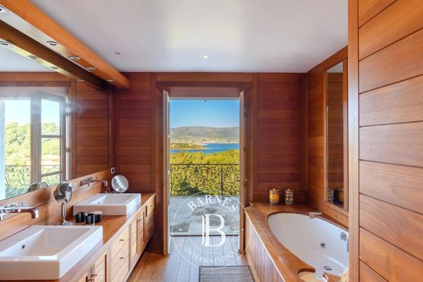 Bormes-les-Mimosas, Propriété  300 m² à vendre