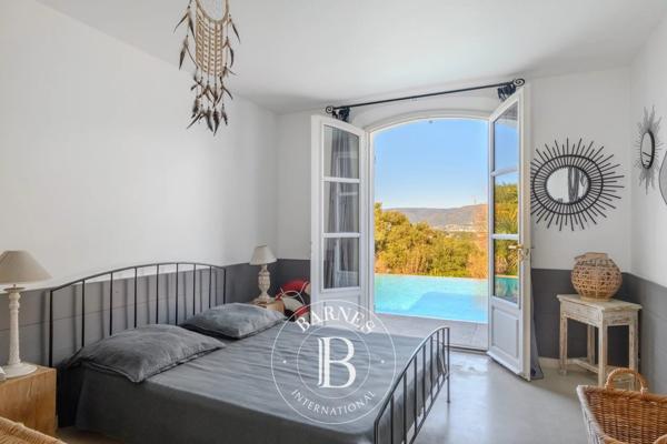 Bormes-les-Mimosas, Propriété  300 m² à vendre