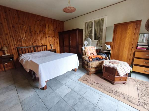 Maison familiale en centre ville d'AVOINE