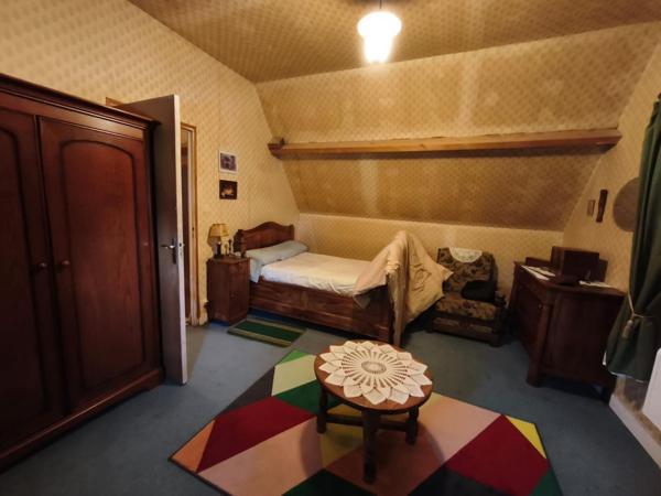 Maison familiale en centre ville d'AVOINE