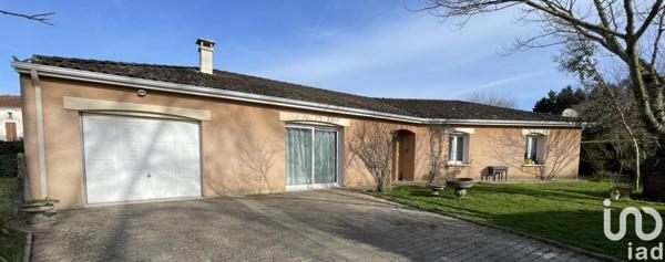 Maison traditionnelle 6 pièces de 130 m² à Thiviers (24800)