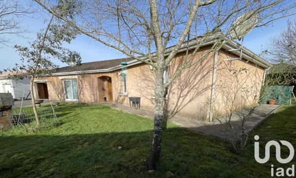 Maison traditionnelle 6 pièces de 130 m² à Thiviers (24800)