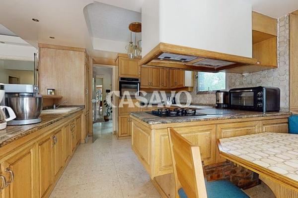 Vente Maison 7 pièces de 175m² - 95350 Saint-Brice-sous-Forêt