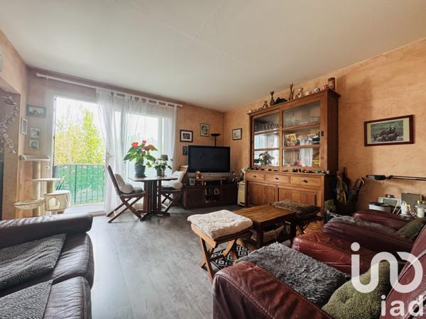 Appartement à vendre 4 pièces 74 m² Saint-Fargeau-Ponthierry