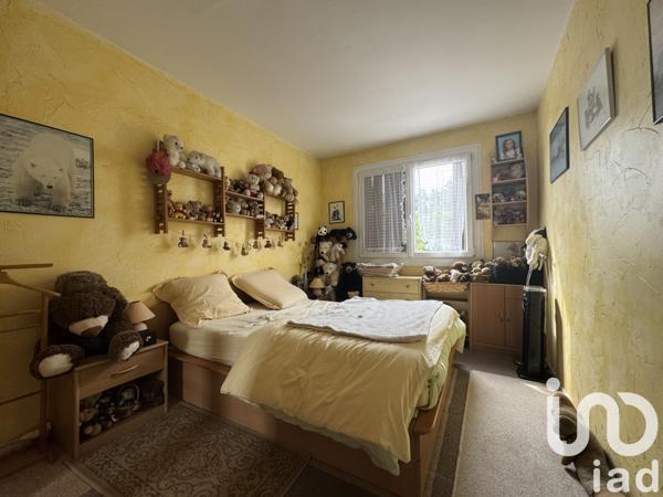 Appartement à vendre 4 pièces 74 m² Saint-Fargeau-Ponthierry