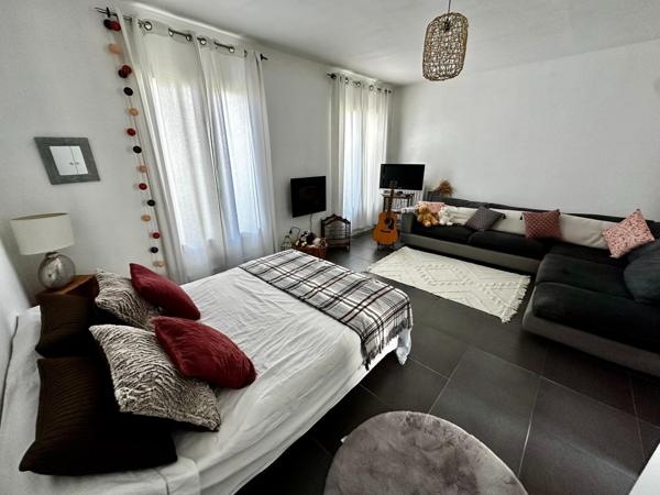 Maison d’environ 135 m2 sur 460 m2 de terrain