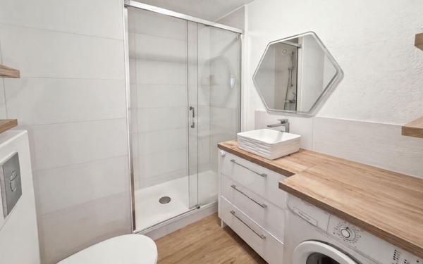 Appartement à vendre    2 pièces • 40 m2 Hyères