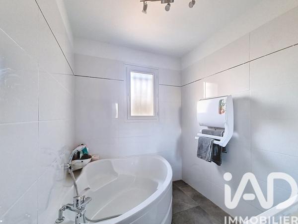 Maison à vendre 7 pièces 190 m² Saint-Gervasy