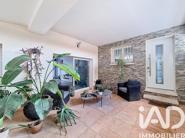 Maison à vendre 7 pièces 190 m² Saint-Gervasy