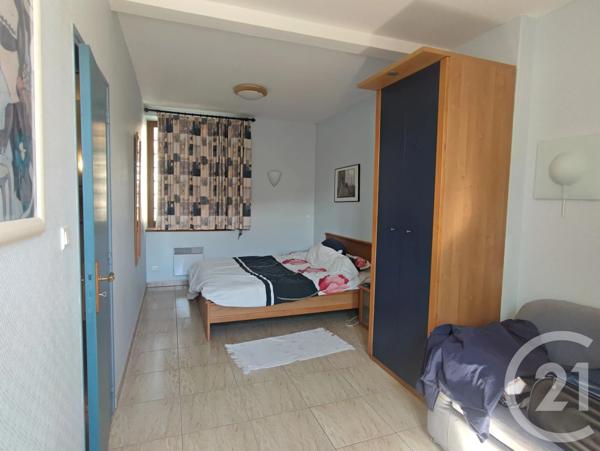 Appartement F3 à vendre  3 pièces - 68 m 2   LA REDORTE  - 11