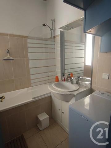 Appartement F3 à vendre  3 pièces - 68 m 2   LA REDORTE  - 11