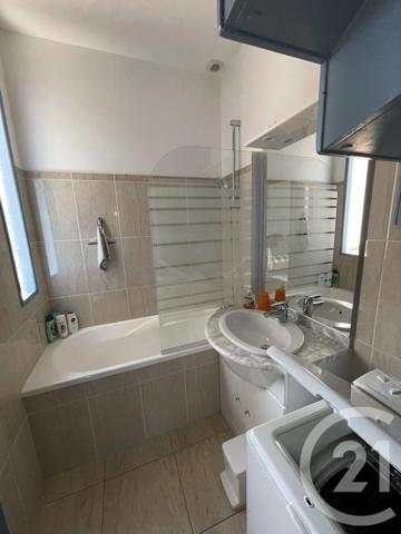 Appartement F3 à vendre  3 pièces - 68 m 2   LA REDORTE  - 11