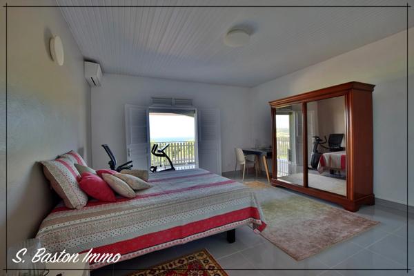 SAINTE MARIE- Maison P7 de 322 m² habitable - Terrain de 4 557,00 m² -  Piscine - Garage - sous sol - Dpt Martinique (972)