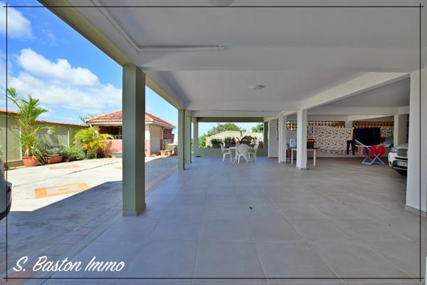SAINTE MARIE- Maison P7 de 322 m² habitable - Terrain de 4 557,00 m² -  Piscine - Garage - sous sol - Dpt Martinique (972)