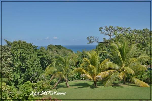 SAINTE MARIE- Maison P7 de 322 m² habitable - Terrain de 4 557,00 m² -  Piscine - Garage - sous sol - Dpt Martinique (972)