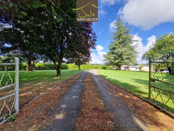 PROCHE BRESSUIRE, ENSEMBLE IMMOBILIER DE 3 MAISONS / possibilité GITE