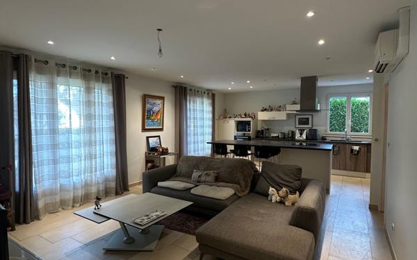 Maison à vendre    5 pièces •  Saint-Germain-lès-Corbeil