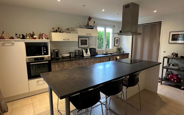 Maison à vendre    5 pièces •  Saint-Germain-lès-Corbeil