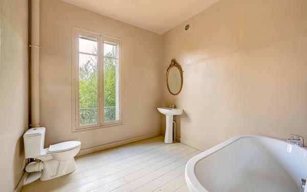 Maison à vendre    7 pièces • 152,66 m2 Crosne