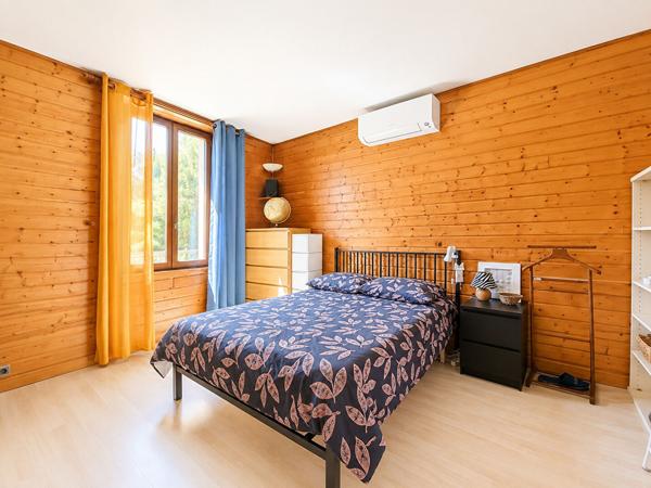 Oinville-sur-montcient - Maison 6 pièce(s) - 142 m²